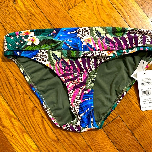 NWT sunsets unforgettable bottom bikini in island safari 14 cheeky swim - Picture 1 of 3